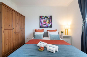 Sunny Cozy Flat w/ Terrace - São João